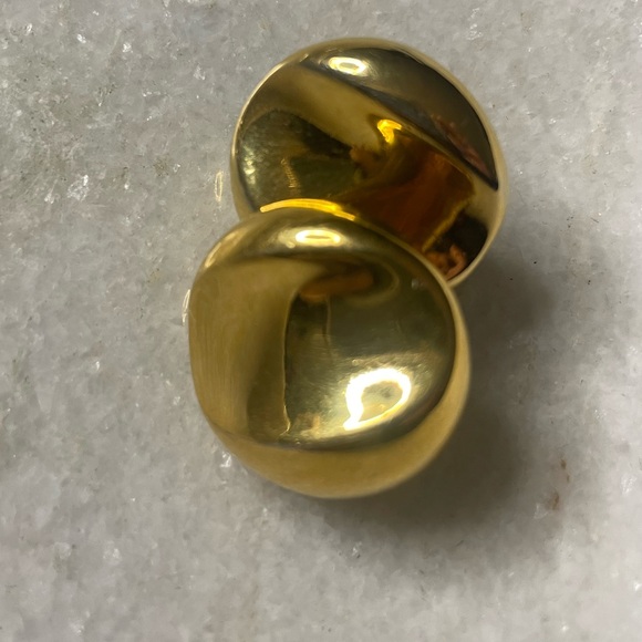 VINTAGE Napier gold tone clip-on earrings - Picture 2 of 5